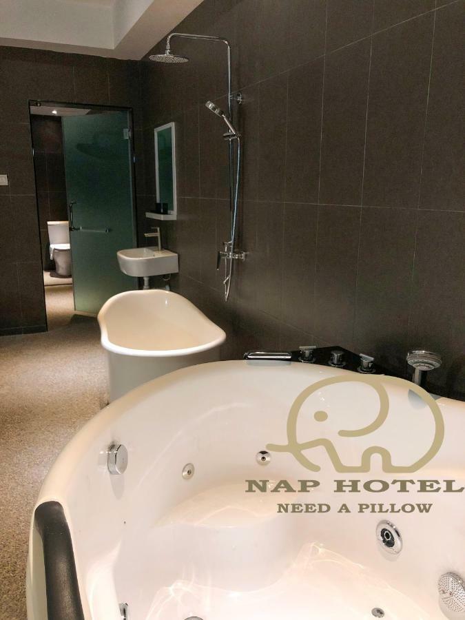 Nap Hotel Johor Bahru Kültér fotó