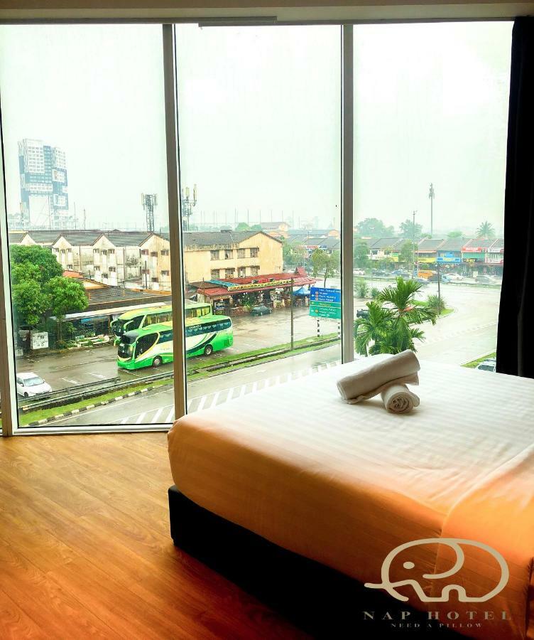 Nap Hotel Johor Bahru Kültér fotó